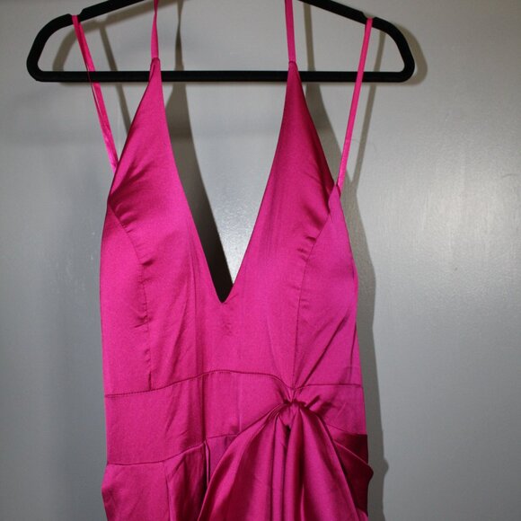 NWT Mac Duggal 26531 Halter Strap Soft Tie Gown in Magenta Pink Size 12 - Picture 7 of 8